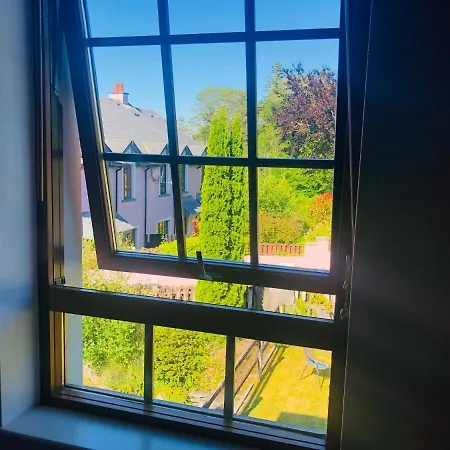 Semesterbostad 3 Bedroom Sleeping 5 And Only 15 Minute's Walk From Kenmare