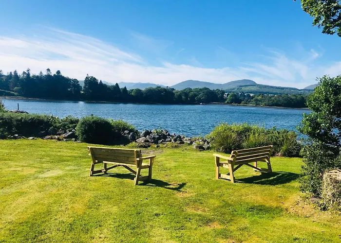 Stylish 3 Bedroom Townhouse Within A 15 Minute Stroll Of Feriehus Kenmare