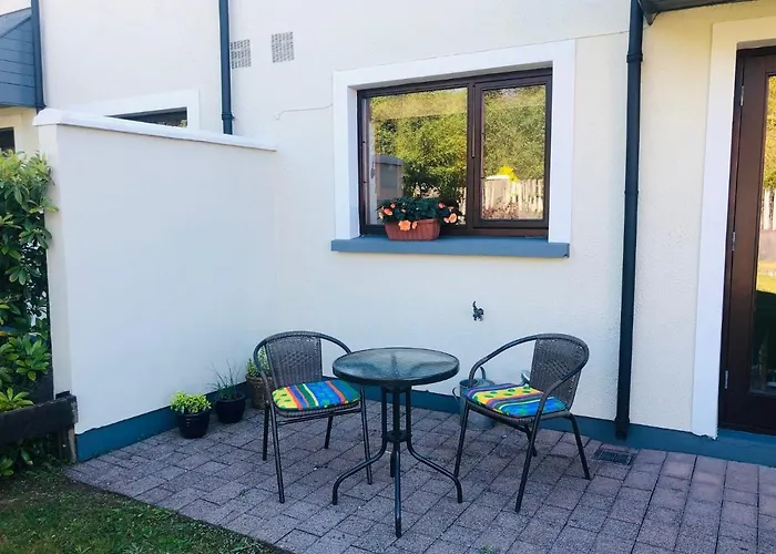 Stylish 3 Bedroom Townhouse Within A 15 Minute Stroll Of Kenmare