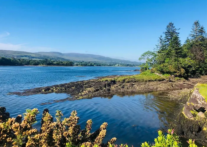 Stylish 3 Bedroom Townhouse Within A 15 Minute Stroll Of Feriehus